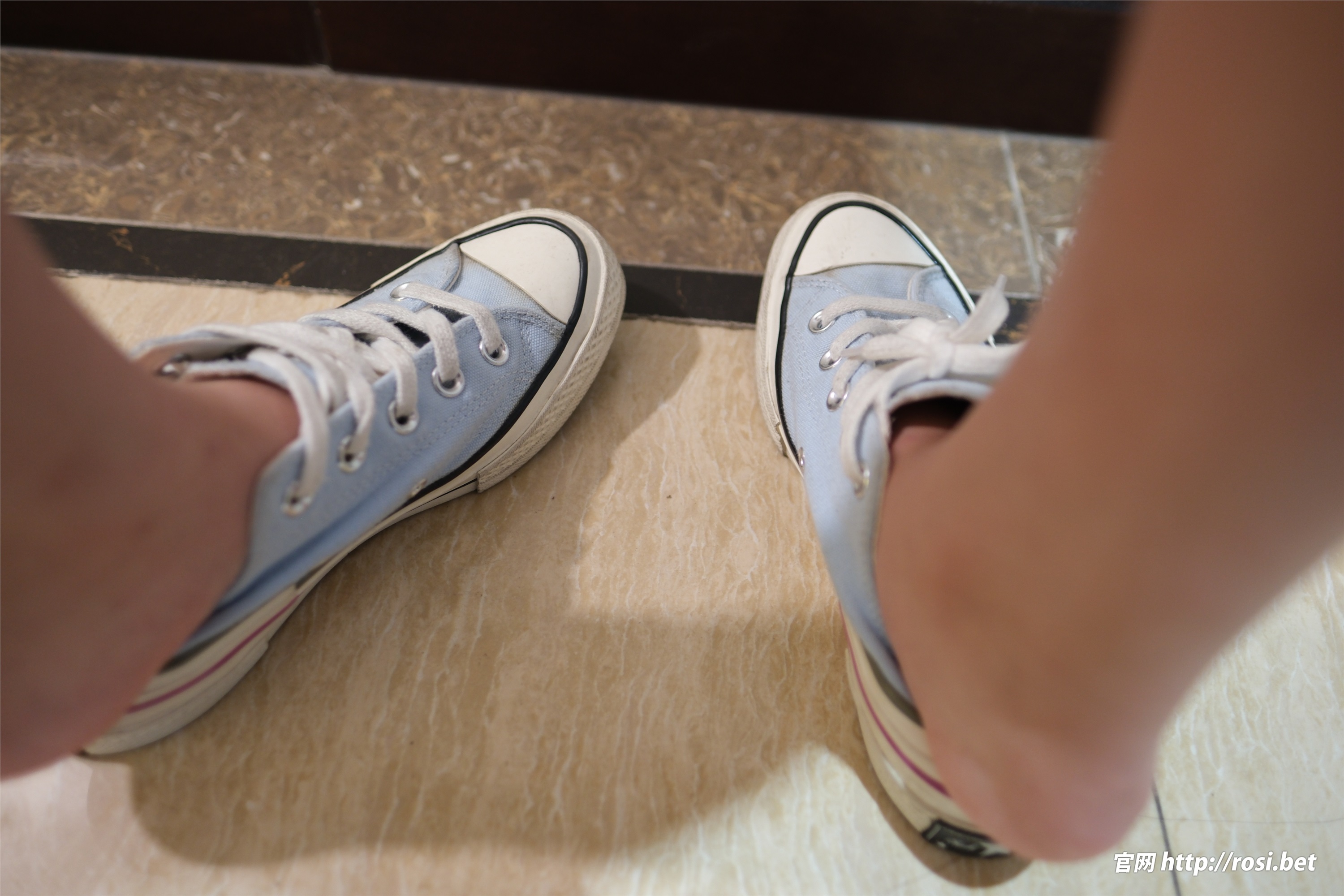 ROSI写真 2025.11.08 NO.5087